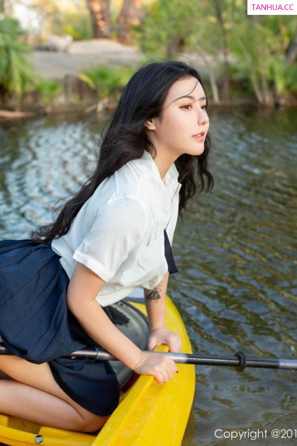 汤曼玲 玛鲁娜 [XIUREN]高清写真图 2019.10.11 Manuela玛鲁娜第25张图片